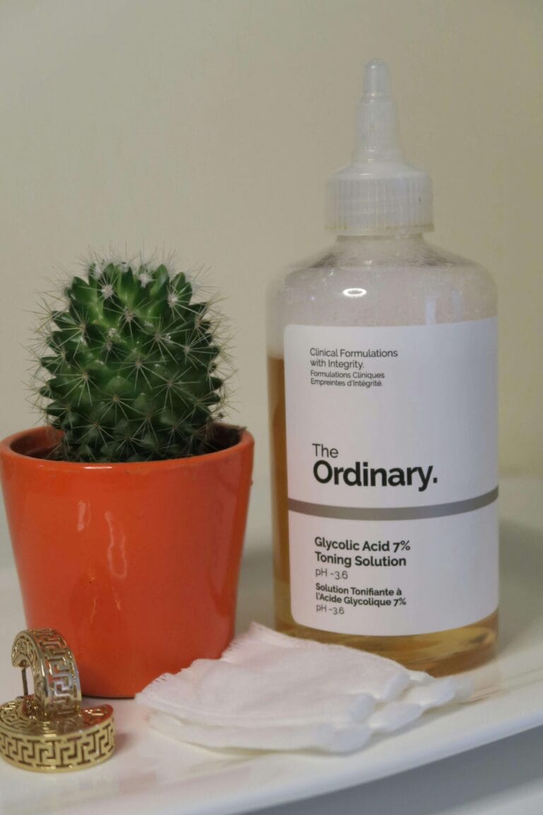 Hypochlorous Acid: The $9 TikTok Skincare Spray That Dermatologists Actually Love